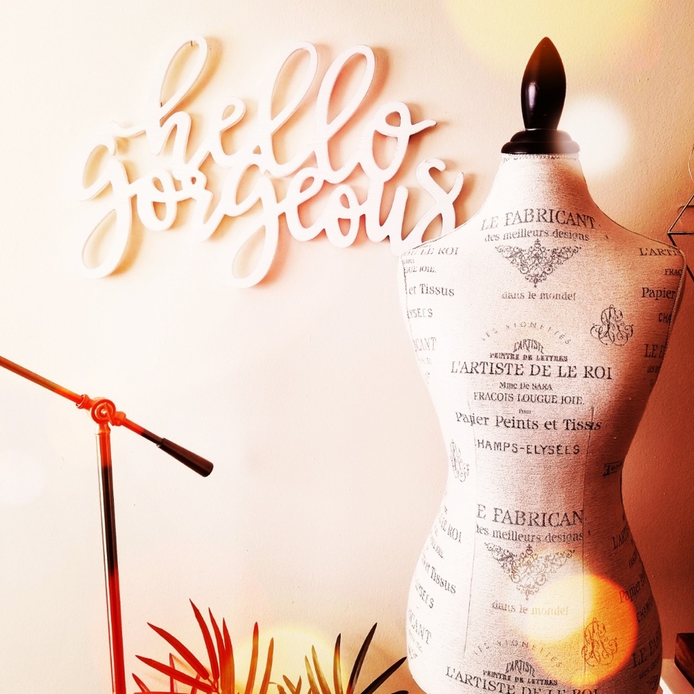 Meet your Posher, Adela Rose